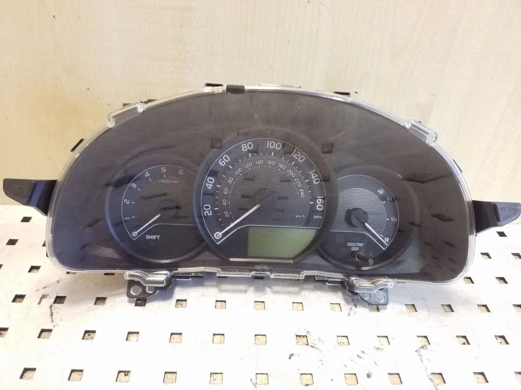 Speedometer (instrument cluster) 838000ZU91