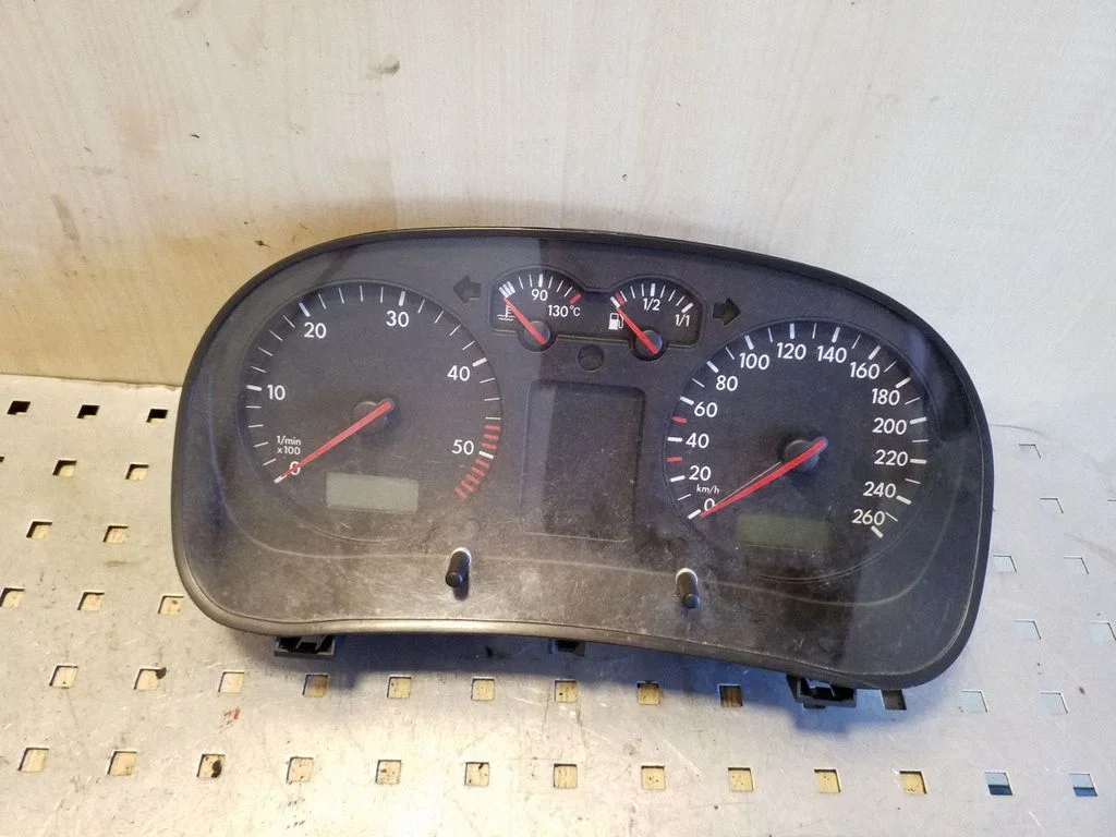 Speedometer (instrument cluster) 1J0920805G