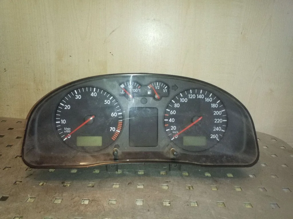 Spidomeeter (näidikuplokk) 3B0919861B