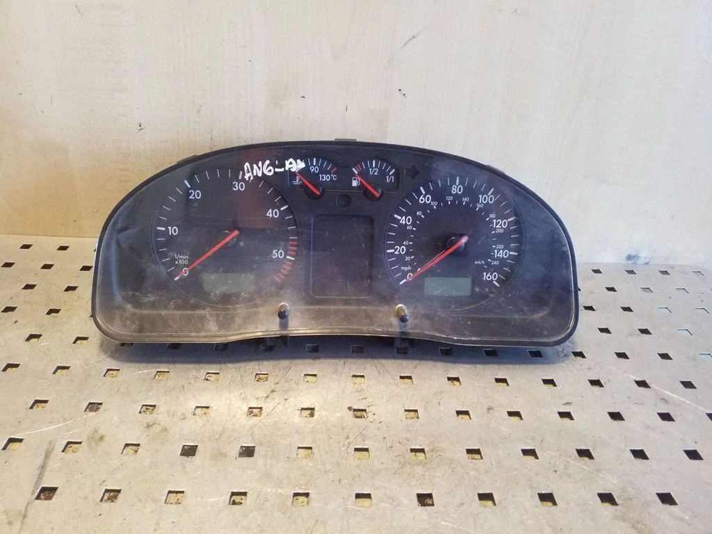 Speedometer (instrument cluster) 110008794010