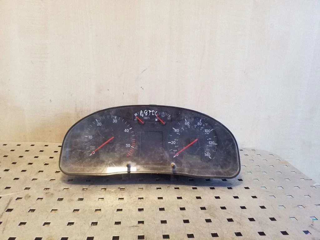 Speedometer (instrument cluster) 110008794010