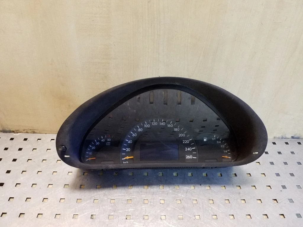 Speedometer (instrument cluster) 110008896015