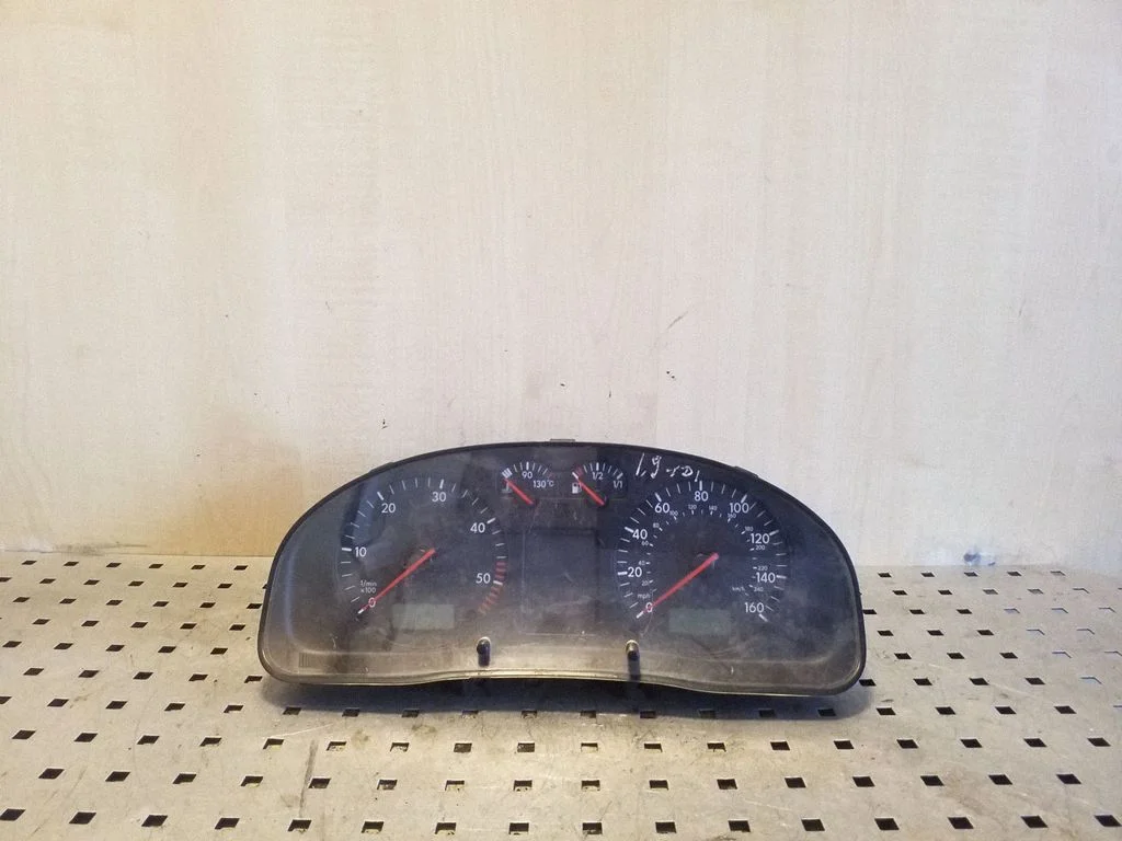 Speedometer (instrument cluster) 110008919007