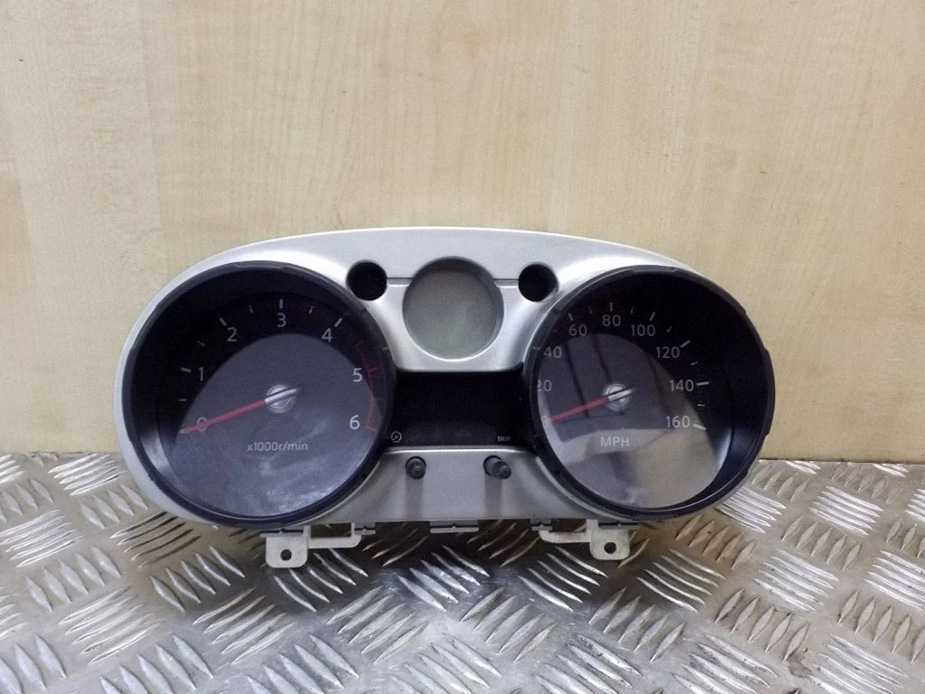 Speedometer (instrument cluster) – Nissan Qashqai+2 (2008-2010)