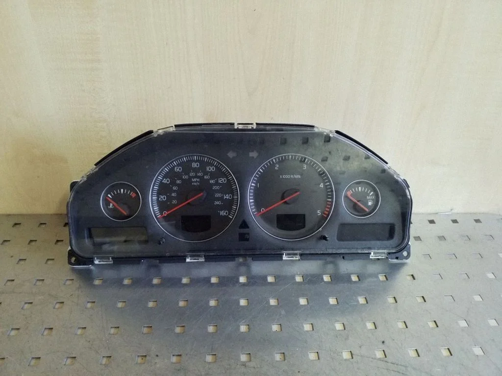 Speedometer (instrument cluster) 30746112