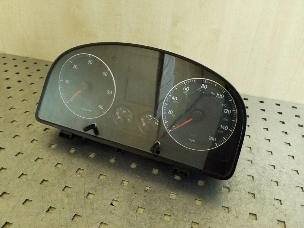 Speedometer (instrument cluster) 1T0920964A