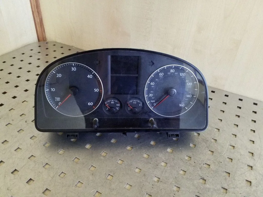 Spidomeeter (näidikuplokk) 1T0920961A