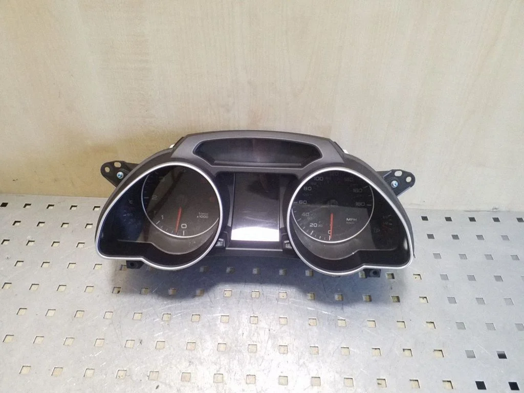 Speedometer (instrument cluster) – Audi A5 Sportback 8TA (2009-2016)