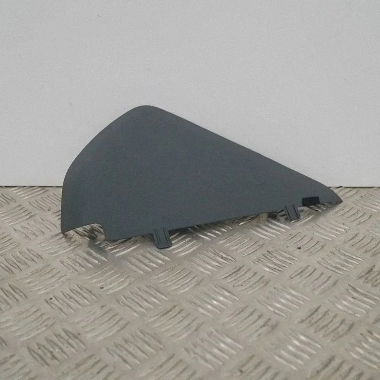 Cita salona detaļa 8W0857085A