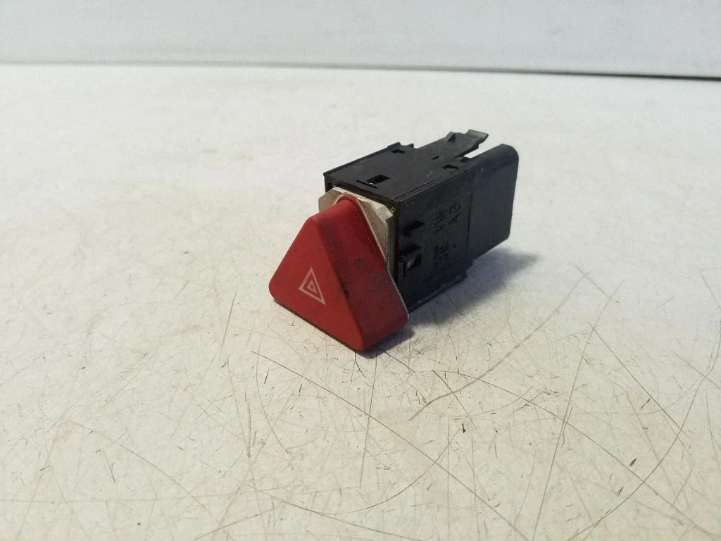 Avārijas gaismu slēdzis 5M0953509A