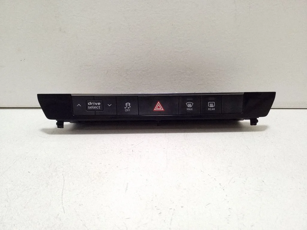 Hazard light switch – Audi A6 C7 (2011-)
