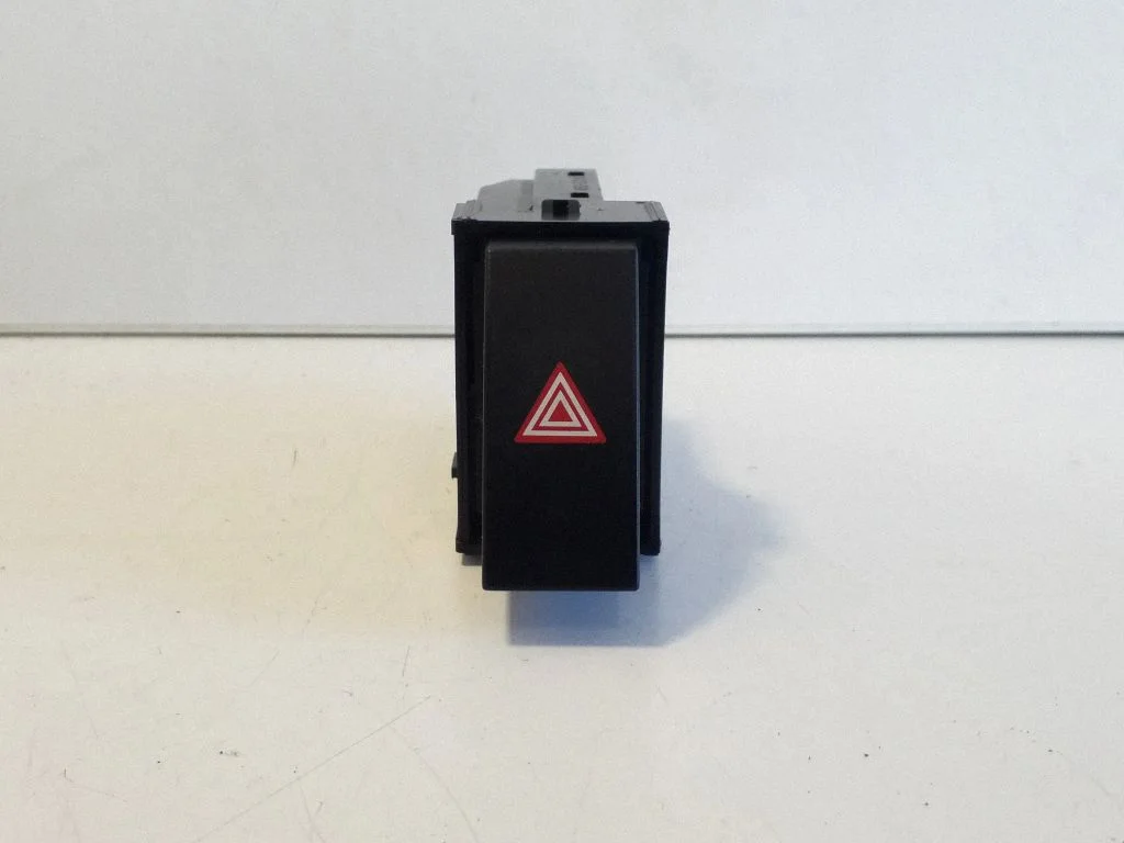 Hazard light switch 15B450