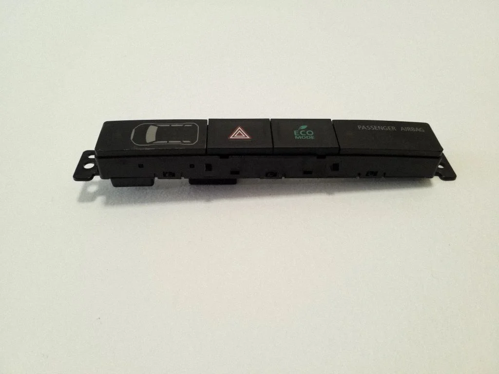 Hazard light switch 8002B409