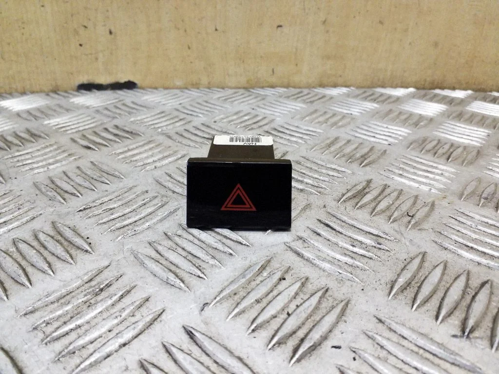 Hazard light switch 937902S100BLH