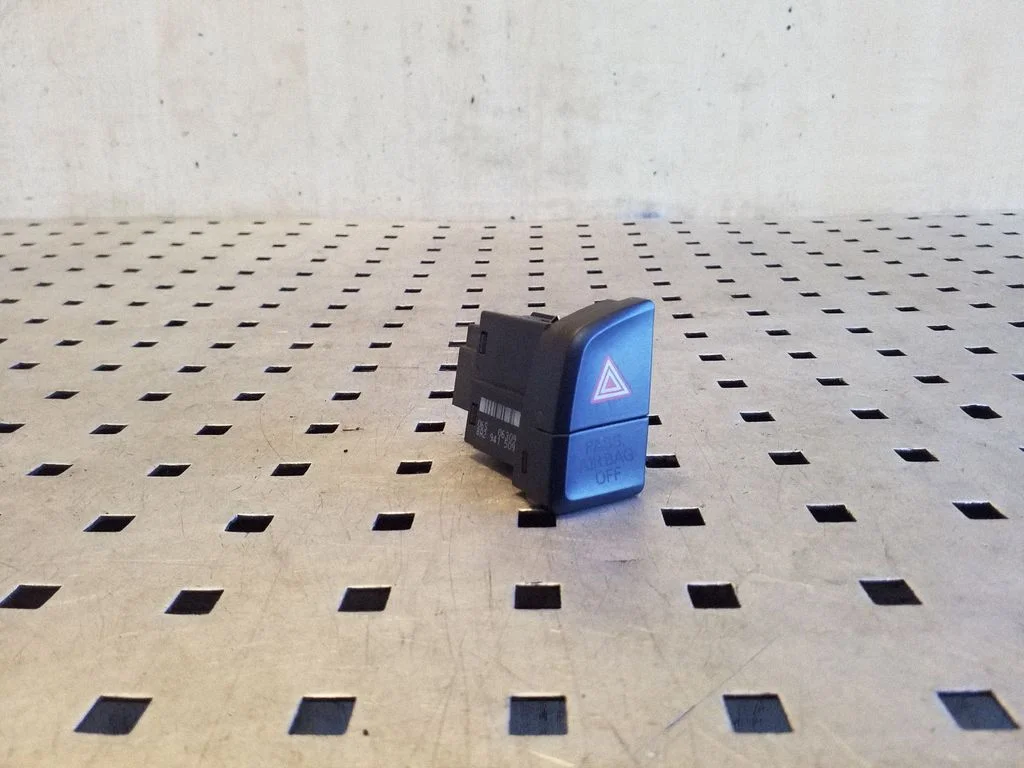 Hazard light switch 8R2941509A
