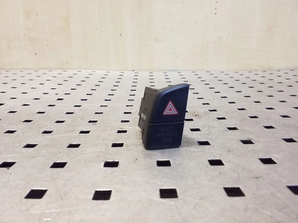 Hazard light switch 8R2941509A