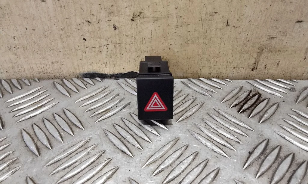 Hazard light switch 6Q0953235A