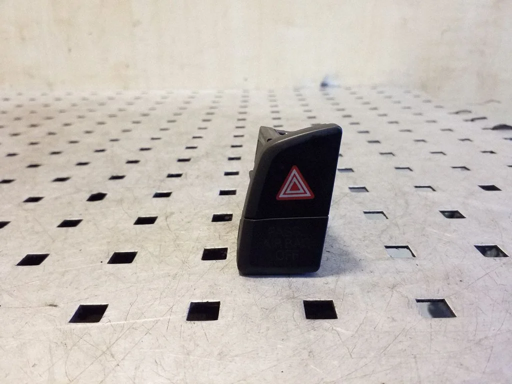 Hazard light switch 8R2941509A