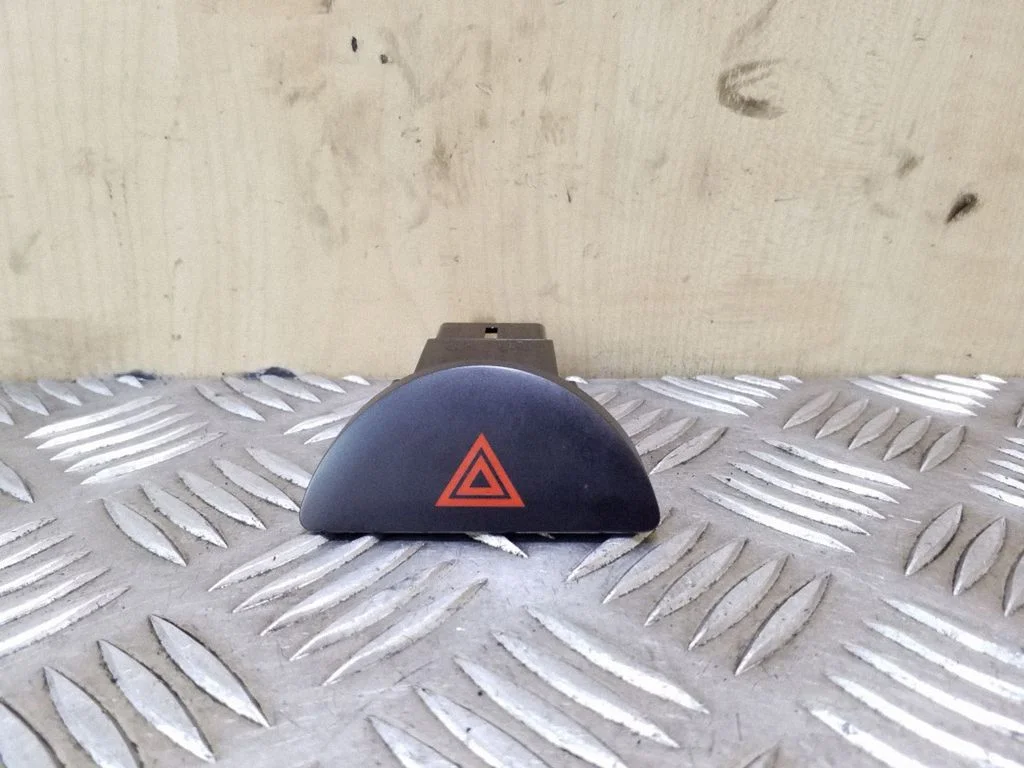 Hazard light switch