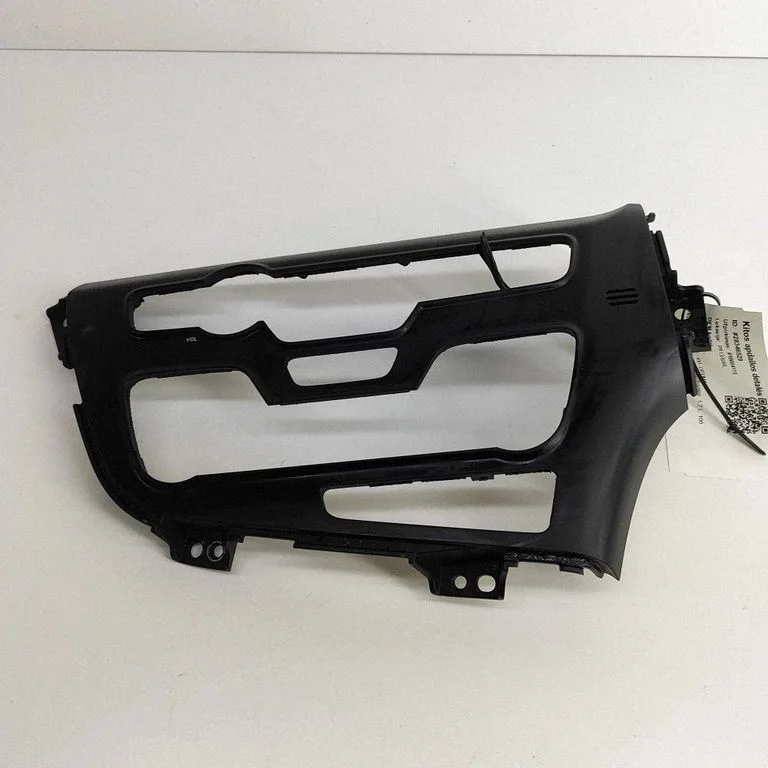 Muu välisosa 847302T950 – KIA Optima (2010-2015)
