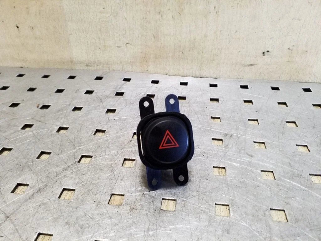 Hazard light switch