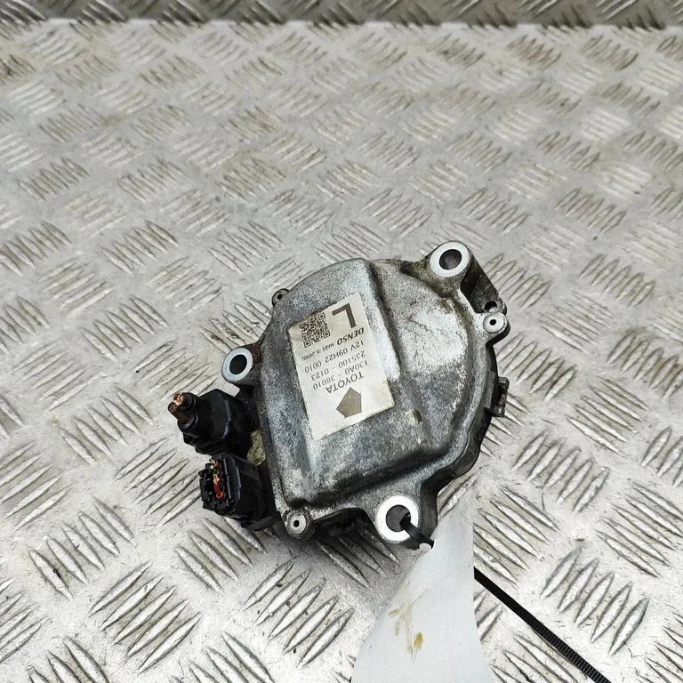 Kita variklio skyriaus detalė