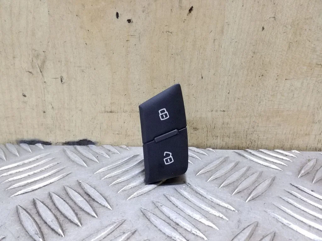 Central locking switch button – Audi A6 S6 C7 4G (2011-2018)