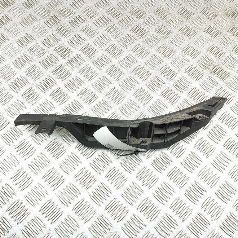 Kita variklio skyriaus detalė