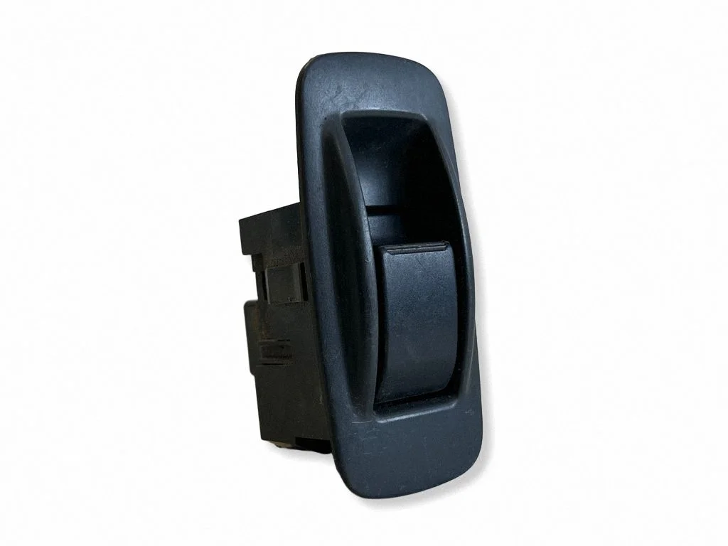 Elektrisko logu slēdzis – Toyota Corolla Verso AR10 (2004-2009)