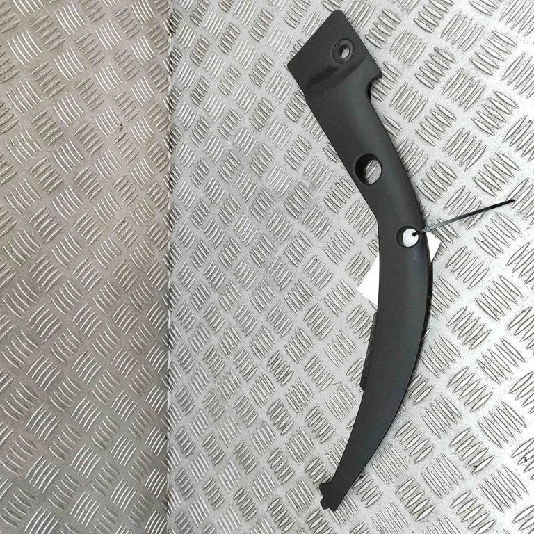 Muu mootoriruumi osa JK528C391AB