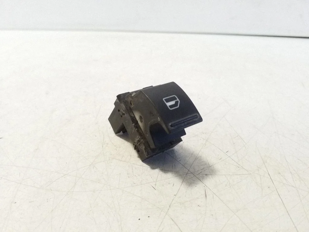 Electric window control switch 7L6959855B