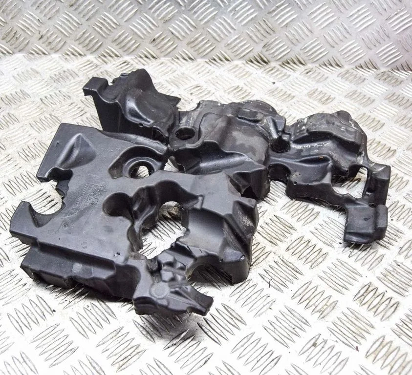 Cita motora nodalījuma detaļa 05L103954A