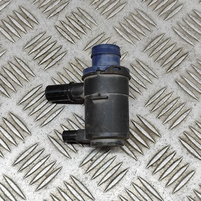 Cita motora nodalījuma detaļa 7441213