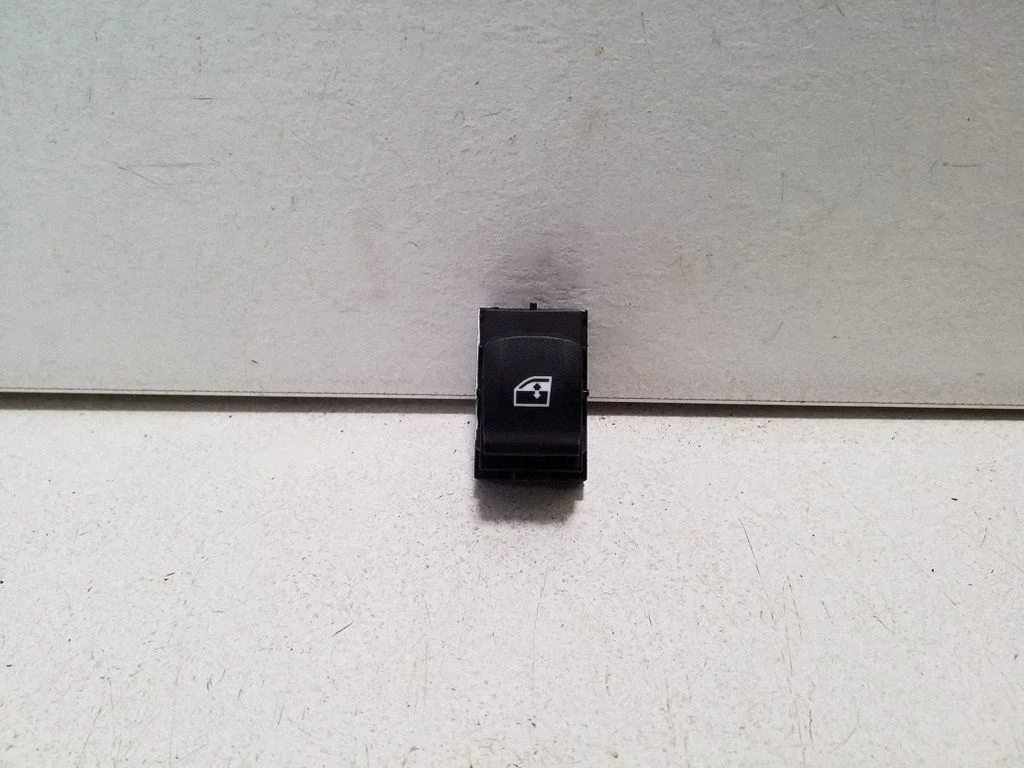 Elektriaknate lüliti 7950756