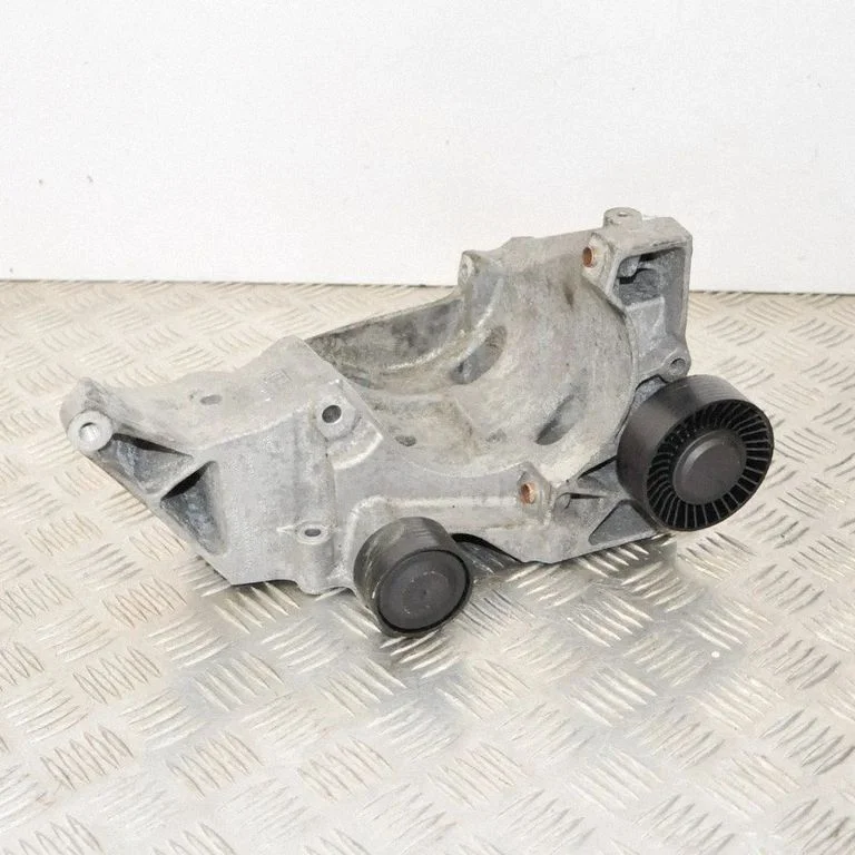 Other engine bay part – BMW 1 Series E81 E87 (2004-2011)