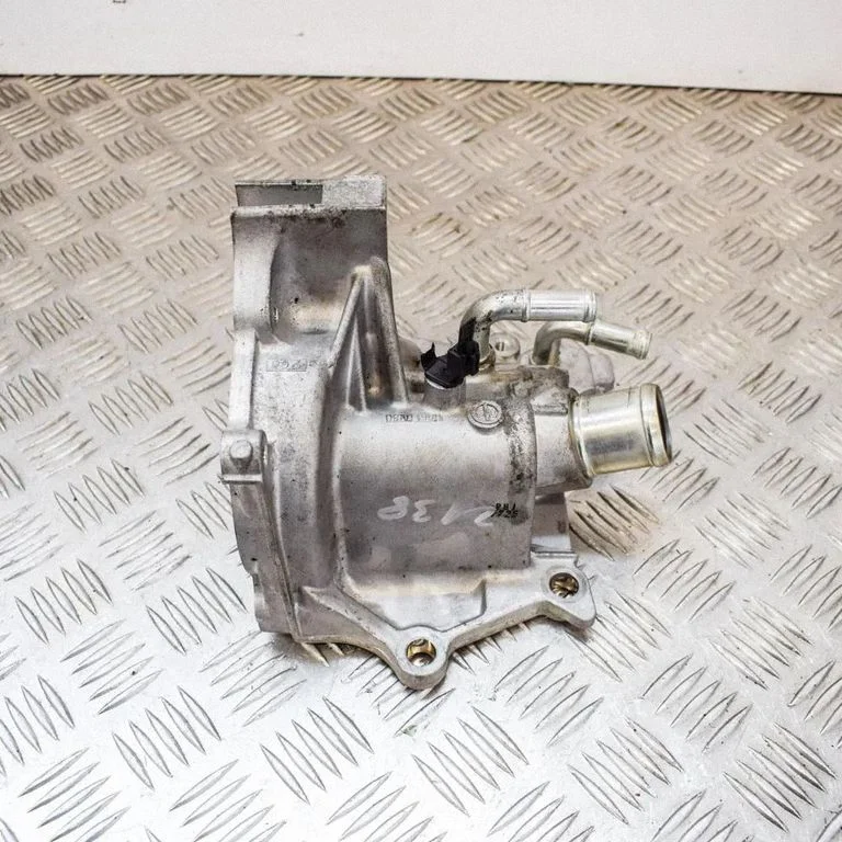 Cita motora nodalījuma detaļa 1T061BV80