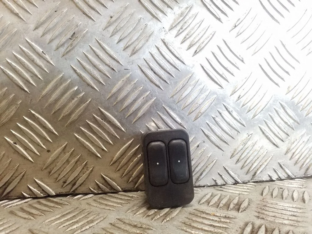Elektrisko logu slēdzis 90561086