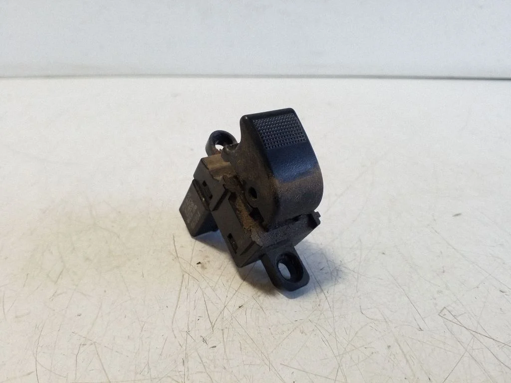 Elektrisko logu slēdzis AB3914529