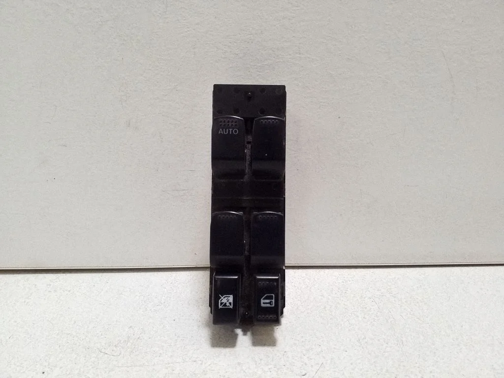 Elektrinių langų jungtukas