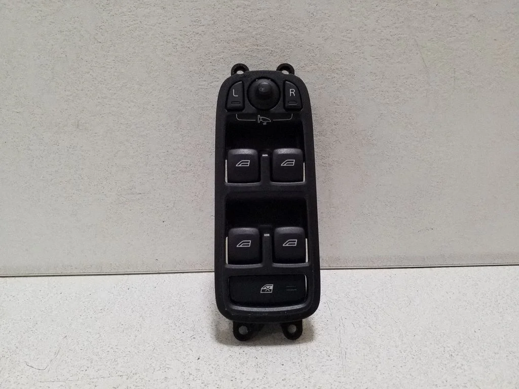 Elektrisko logu slēdzis 31334346