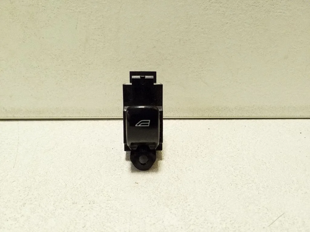 Electric window control switch 31376458