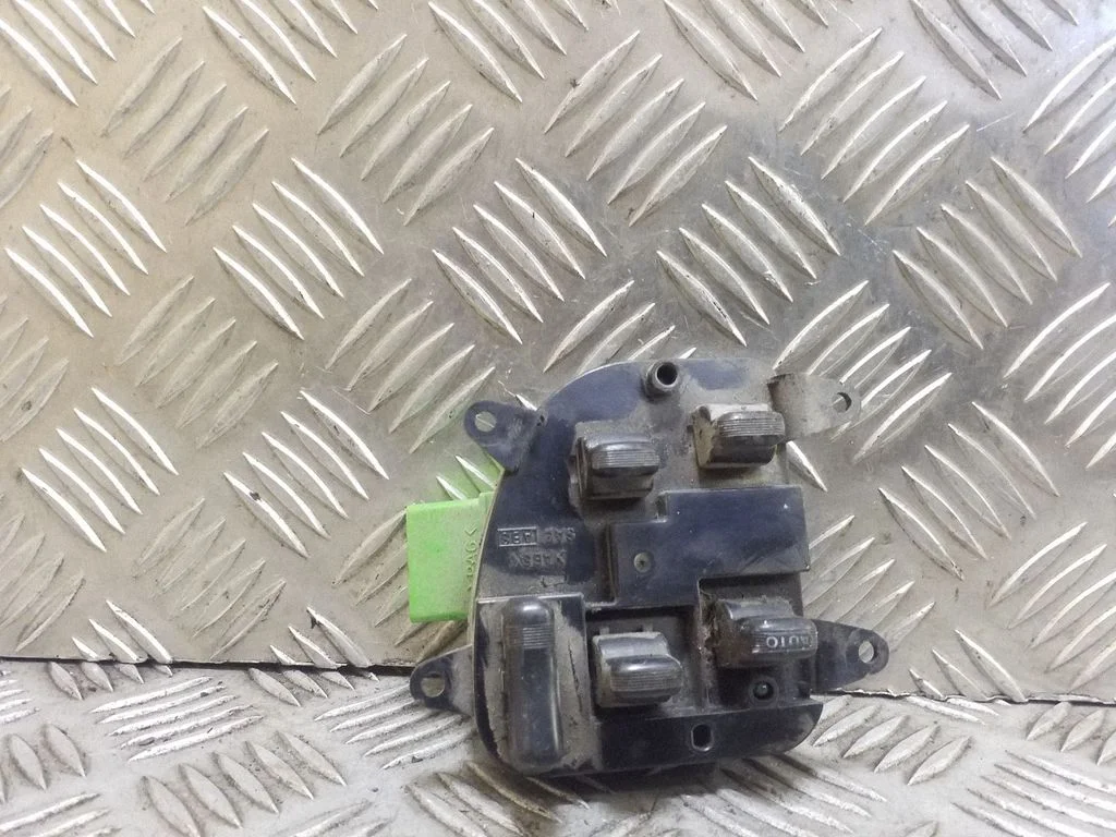 Przełącznik szyb elektrycznych