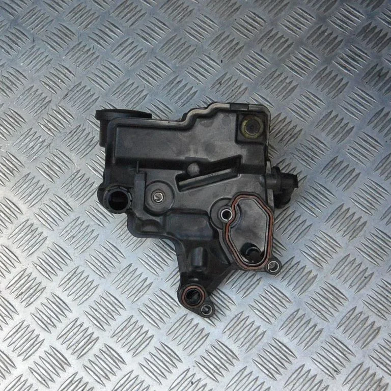 Cita motora nodalījuma detaļa – Ford Kuga I (2008-2012)
