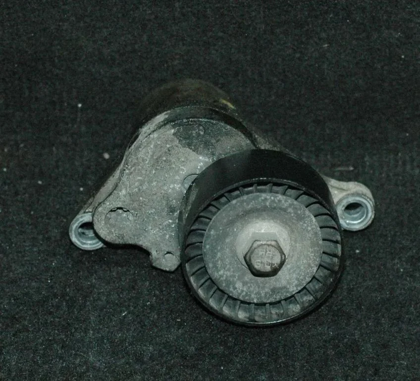 Muu mootoriruumi osa 117507568R – Renault Master III (2010-2024)