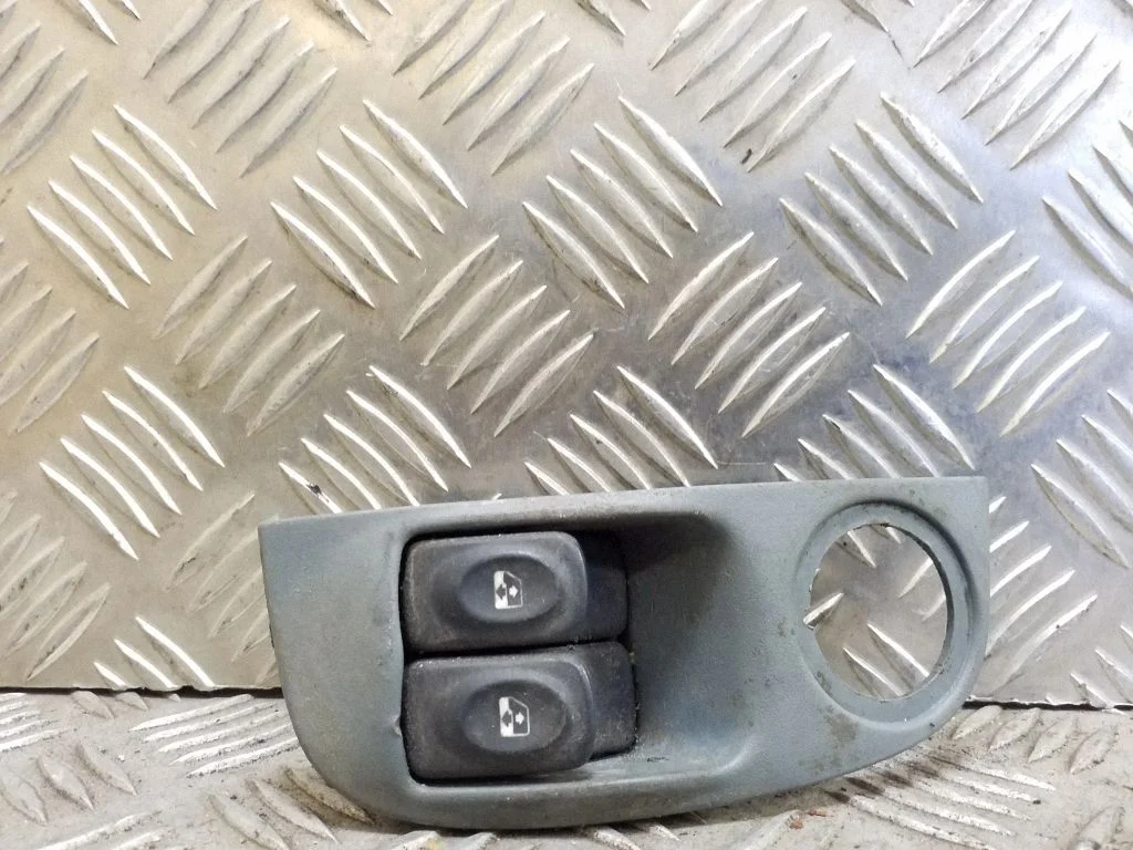 Elektrinių langų jungtukas