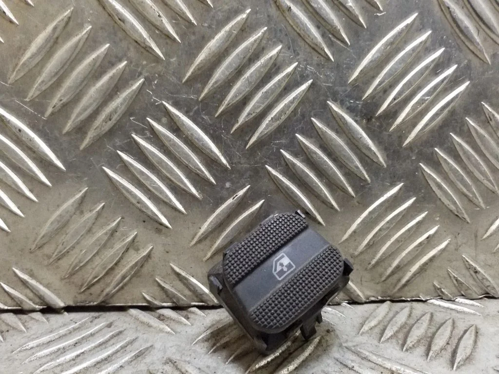 Elektrisko logu slēdzis 3A0959855B