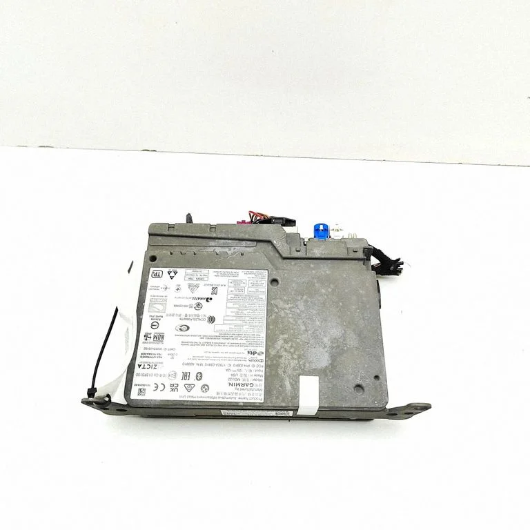 Radio, odtwarzacz CD/DVD, nawigacja 5B3F564