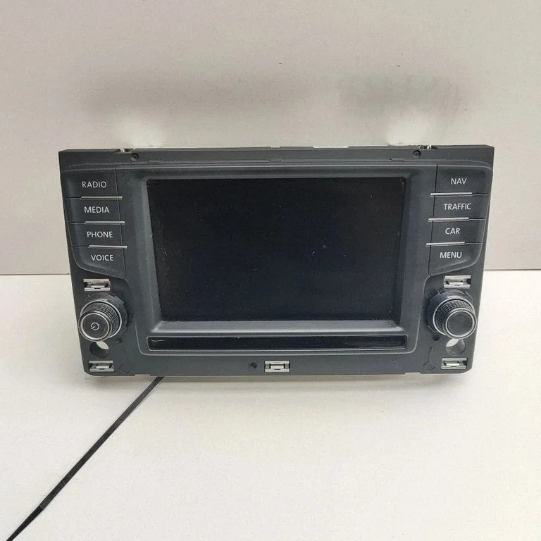 Radio/CD/DVD atskaņotājs/navigācija 3G0919605D