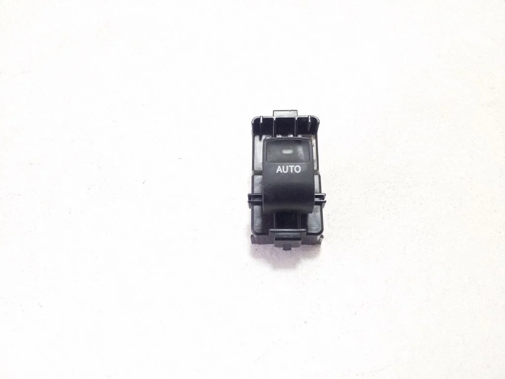 Electric window control switch 192801