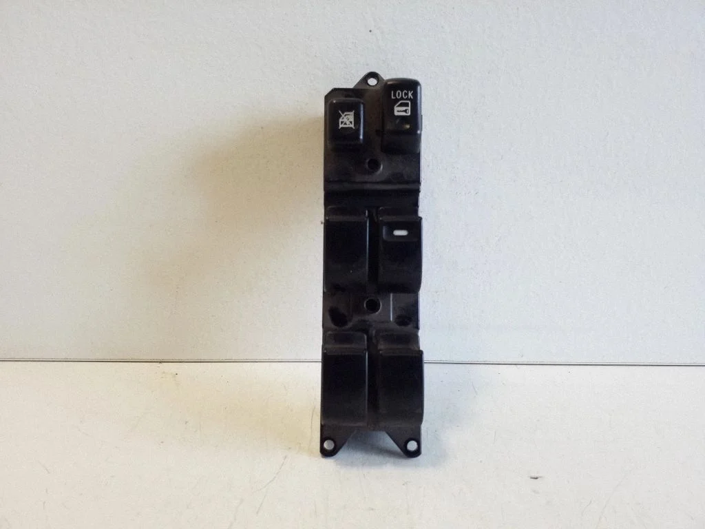Electric window control switch – Mitsubishi Outlander (2007-2012)